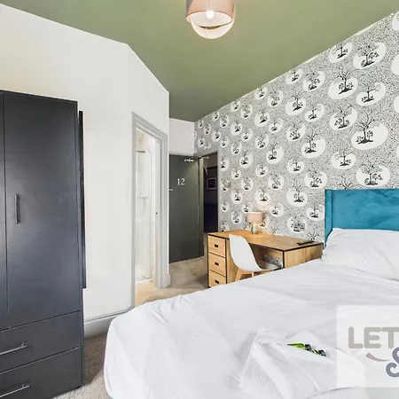 Sallow Tree House Self Catering Апартаменты Селби
